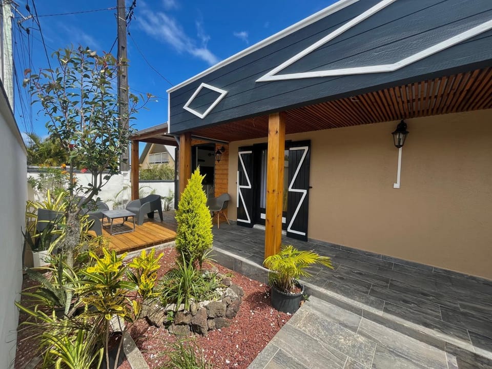 Property building, Garden, Garden view