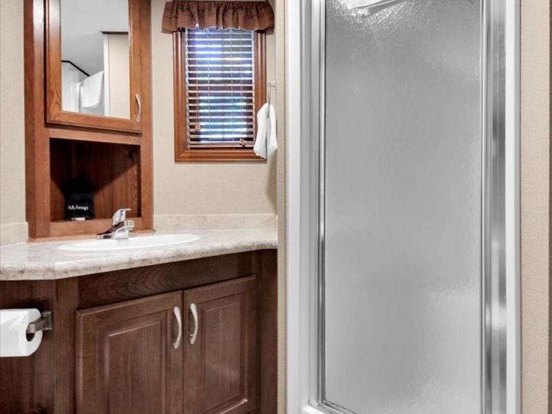 Lovely 1BR Cottage with Loft Chalet in Pigeon Forge