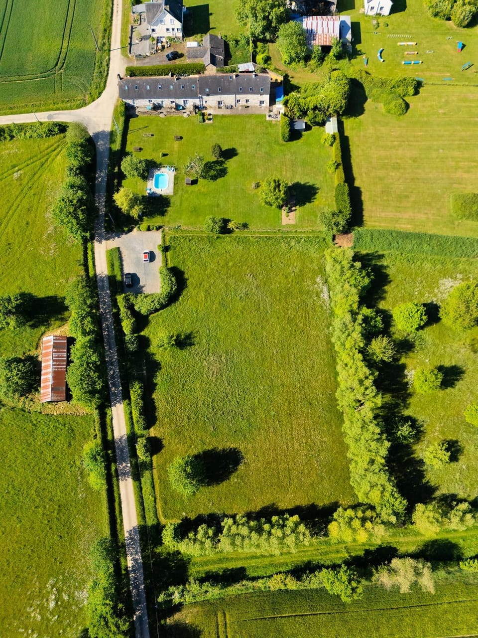 Neighbourhood, Bird's eye view