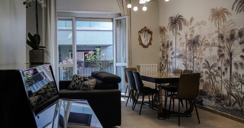 Living room, Seating area, Dining area