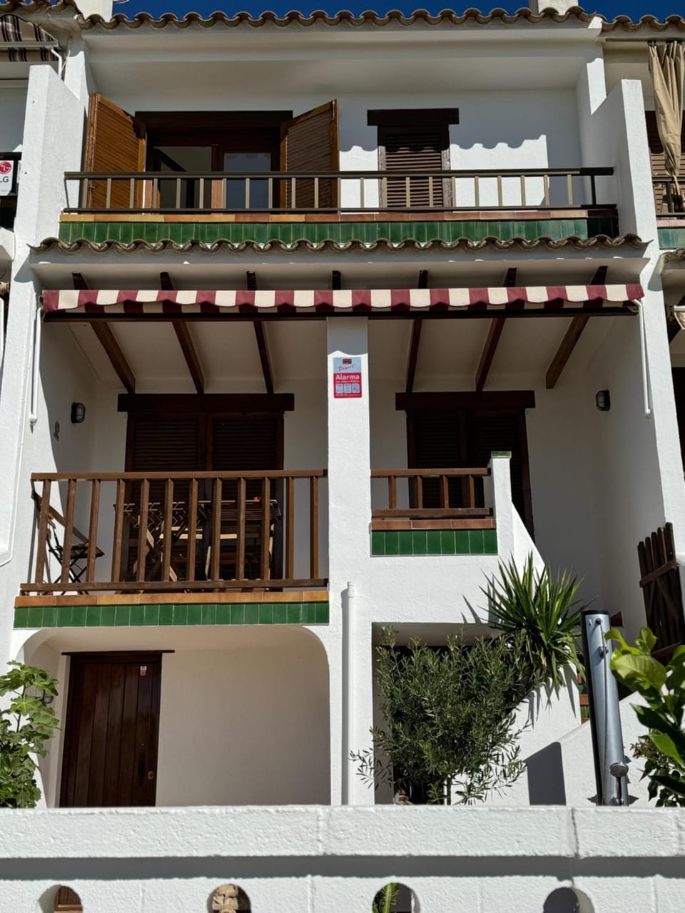Property building, Balcony/Terrace