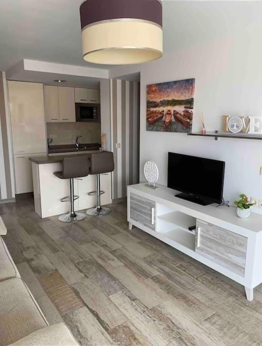Communal lounge/ TV room, TV and multimedia, Kitchen or kitchenette, Living room