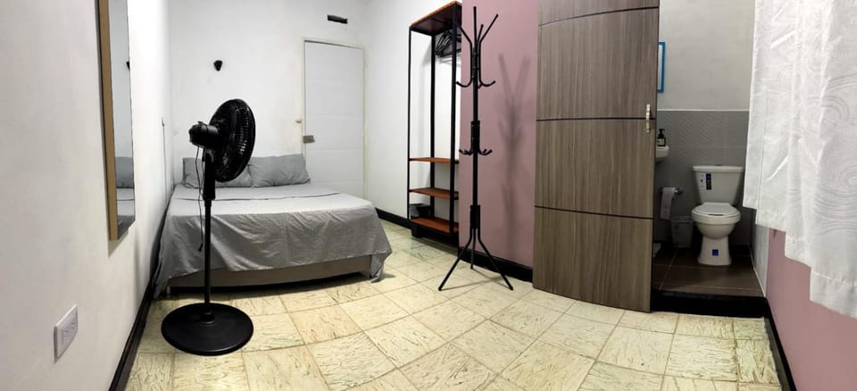 Turpial inn Vacation rental in Cali