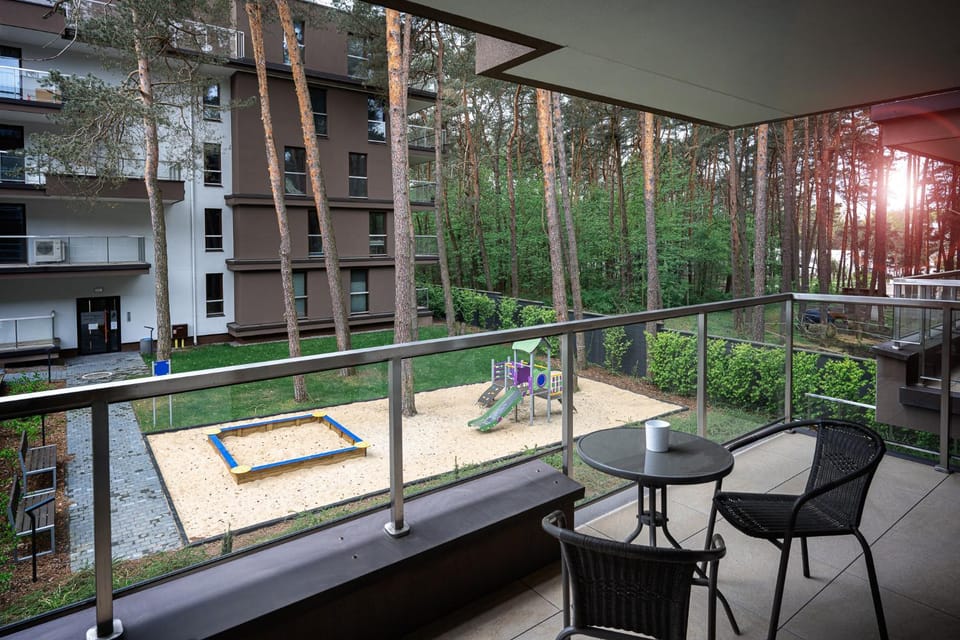 Property building, Garden, Garden, Balcony/Terrace, Garden view