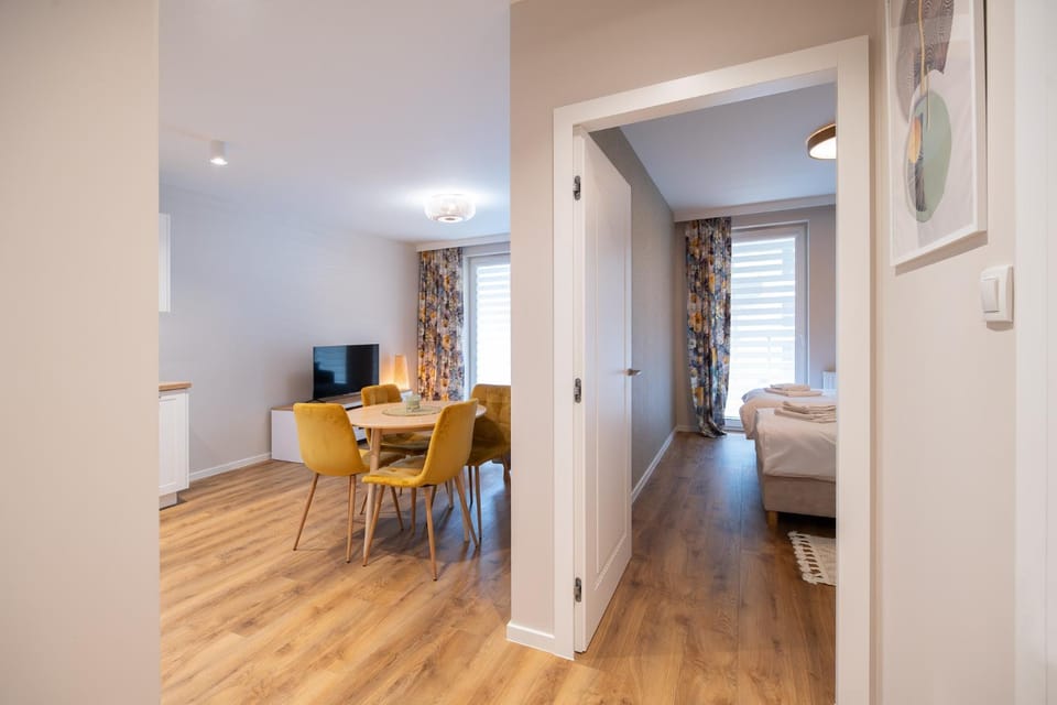 Bed, Living room, Bedroom