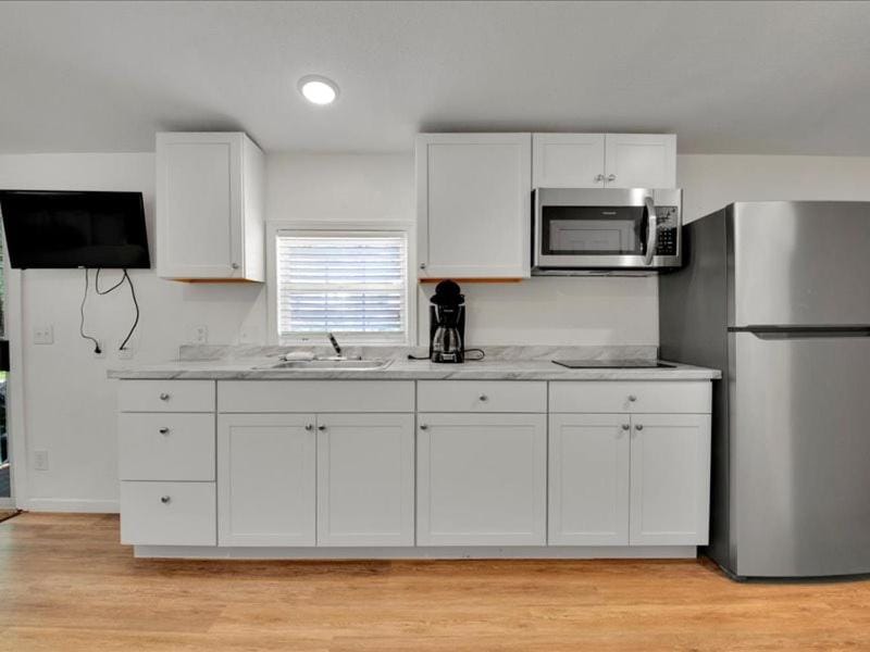 Relaxing Model Home near Dollywood Chalet in Pigeon Forge