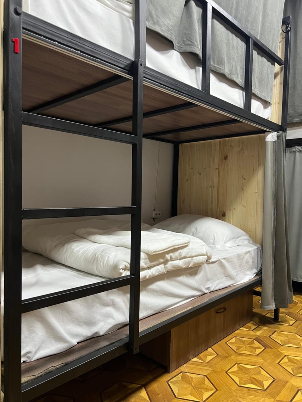 Bed, Photo of the whole room, Bedroom, bunk bed