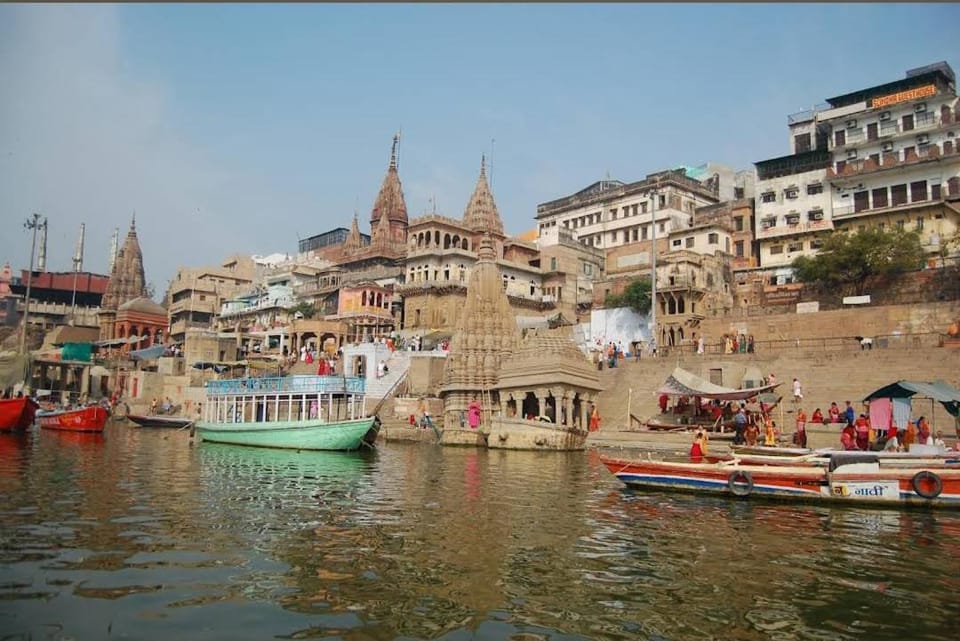 Property building, Nearby landmark, River view