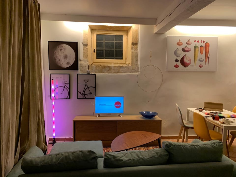 TV and multimedia, Living room