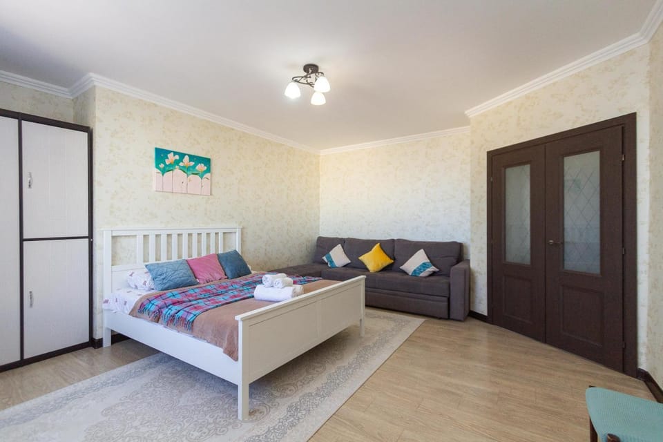 Bed, Living room, Seating area, Bedroom, wardrobe