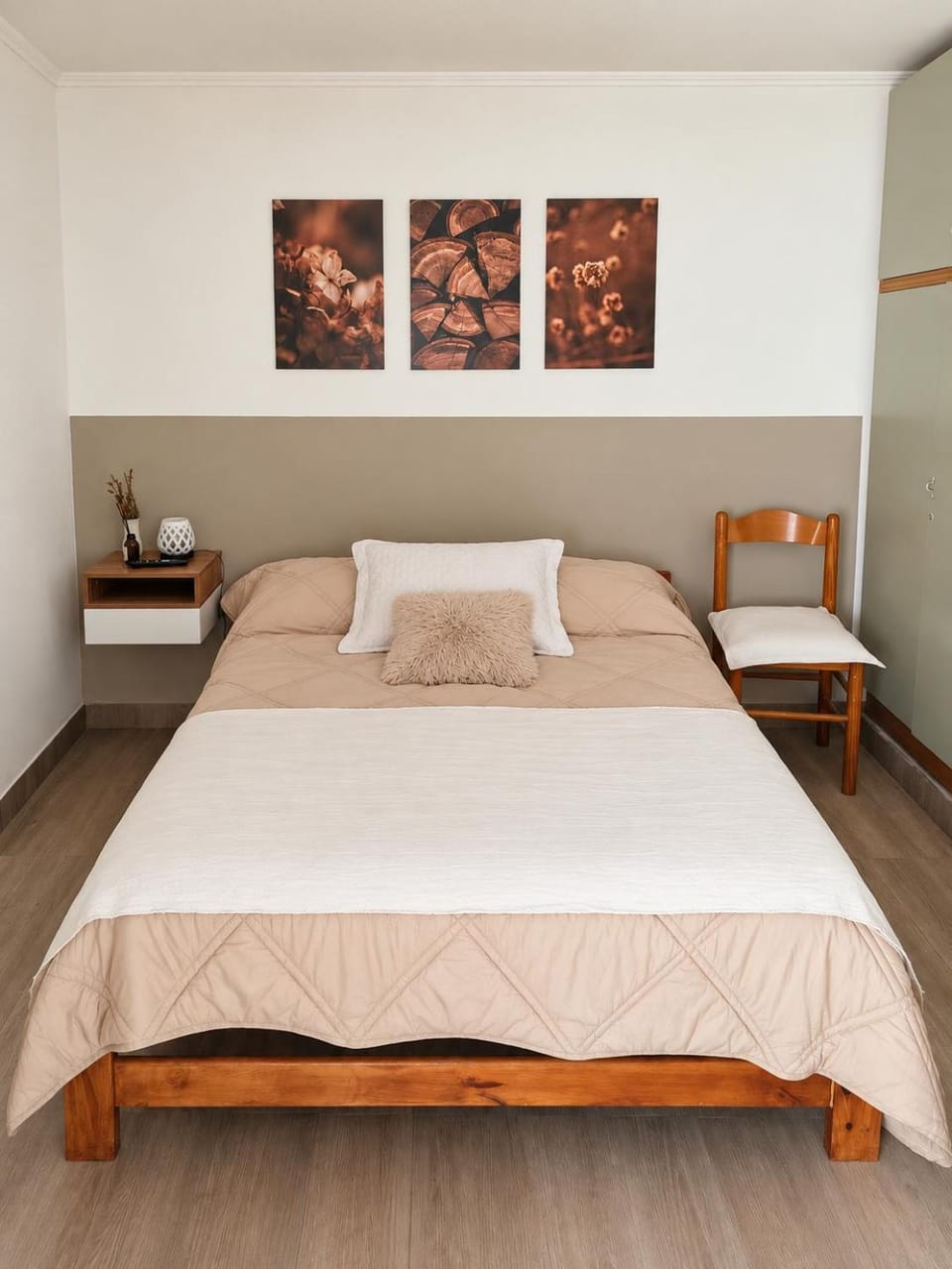 Bed, Photo of the whole room, Bedroom