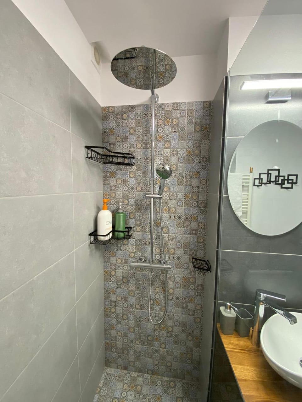 Shower, hair dryier