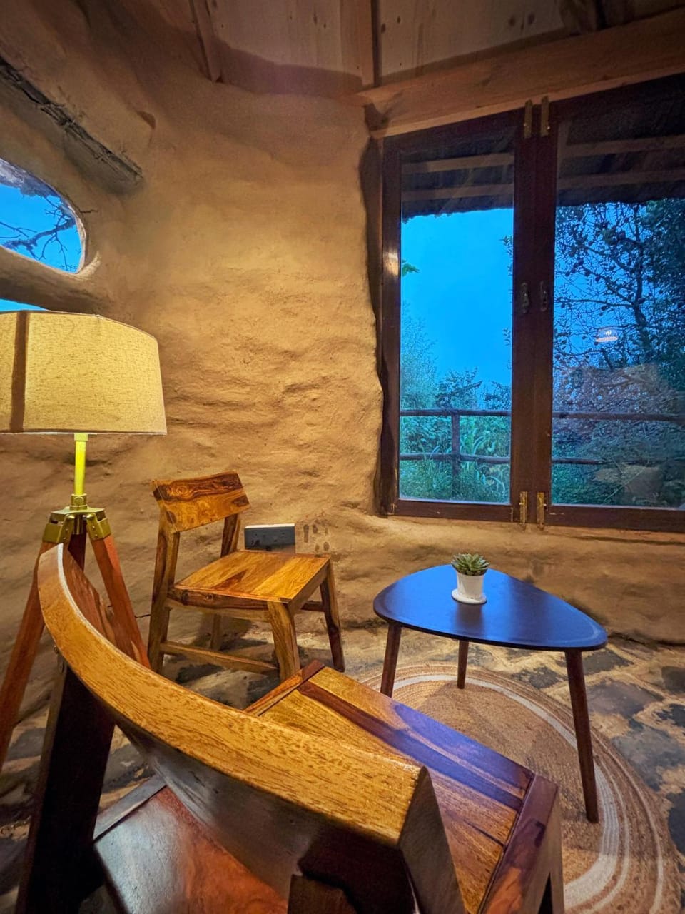 Natural landscape, Living room, Seating area, Dining area