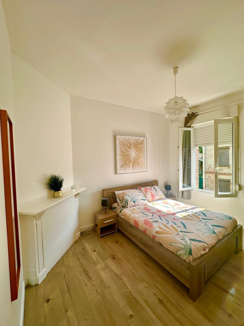 Photo of the whole room