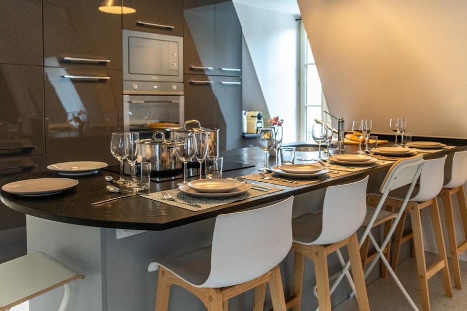 Kitchen or kitchenette, Dining area, Meals