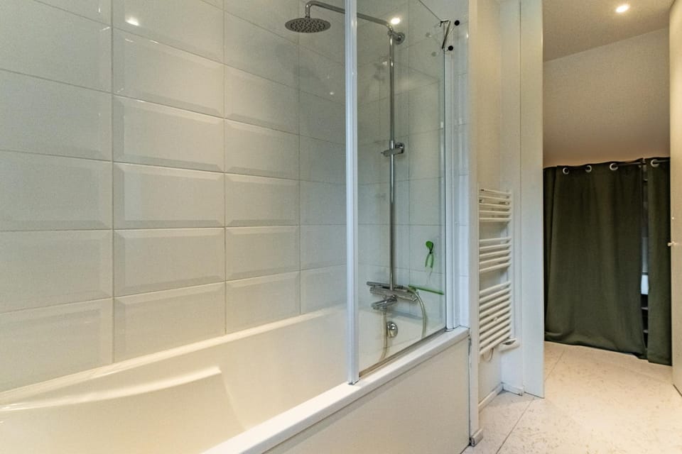 Shower, Bathroom, Bath