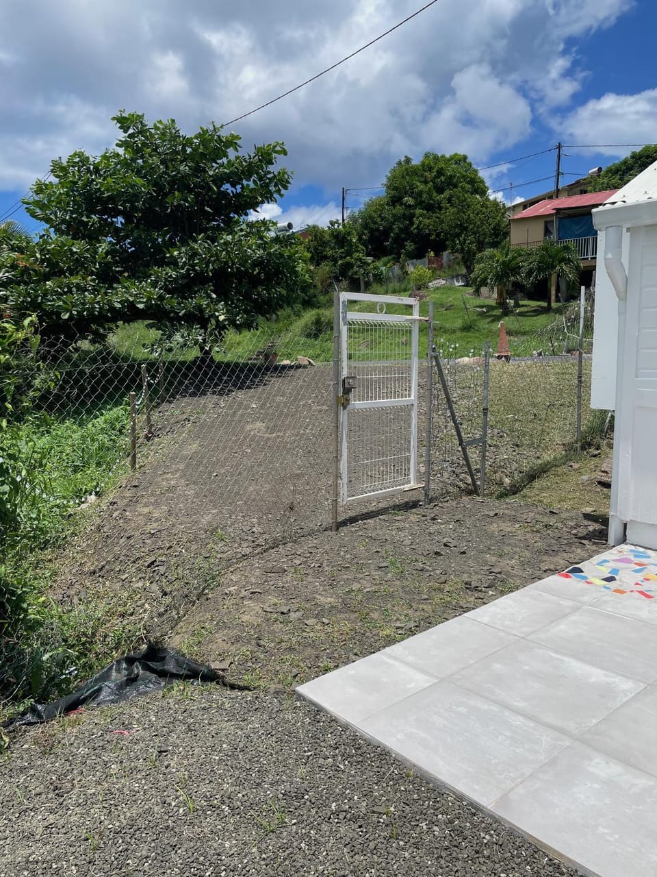 Facade/entrance, Parking