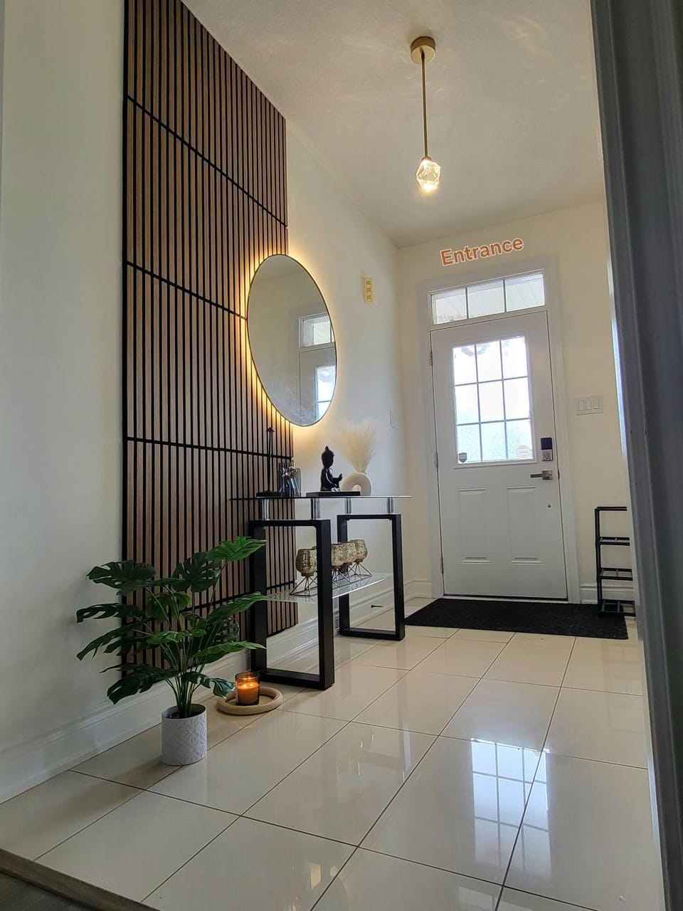Facade/entrance