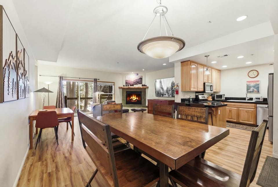 Living room, Dining area, kitchen
