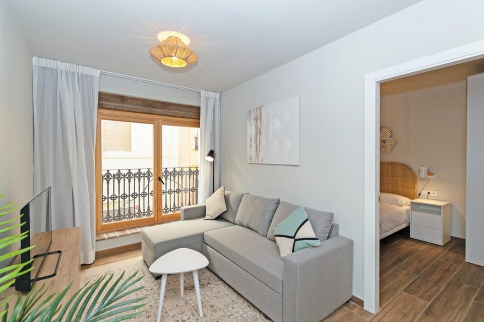 View (from property/room), Seating area, Bedroom