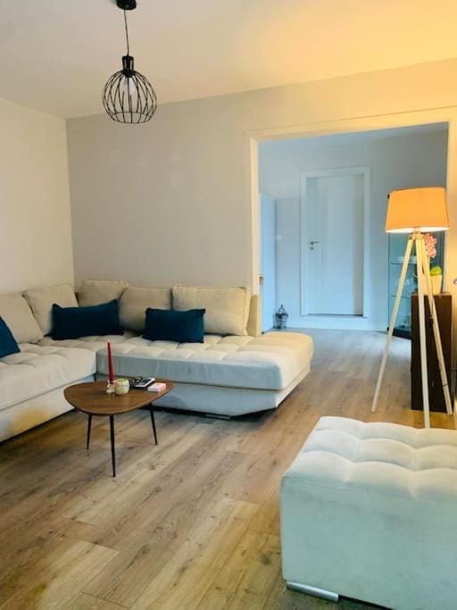Spacious Villa Apartment in a Trendy Neighborhood Apartment in Tirana