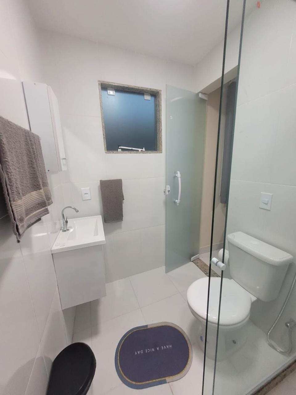 Shower, Bathroom, towels