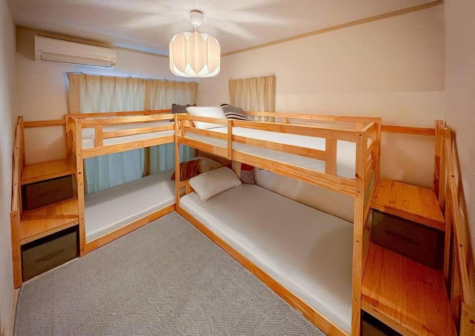 wood and blue 江ノ島 Apartment in Kanagawa Prefecture