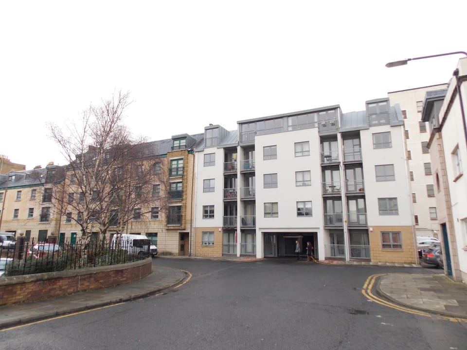 Property building, Facade/entrance, Neighbourhood