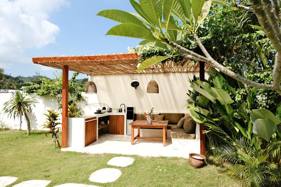 Patio, Spring, Day, Natural landscape, Garden, View (from property/room), Balcony/Terrace, Dining area, Garden view