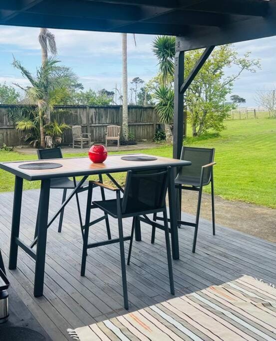 Kumeu Country Cabana Apartment in Auckland