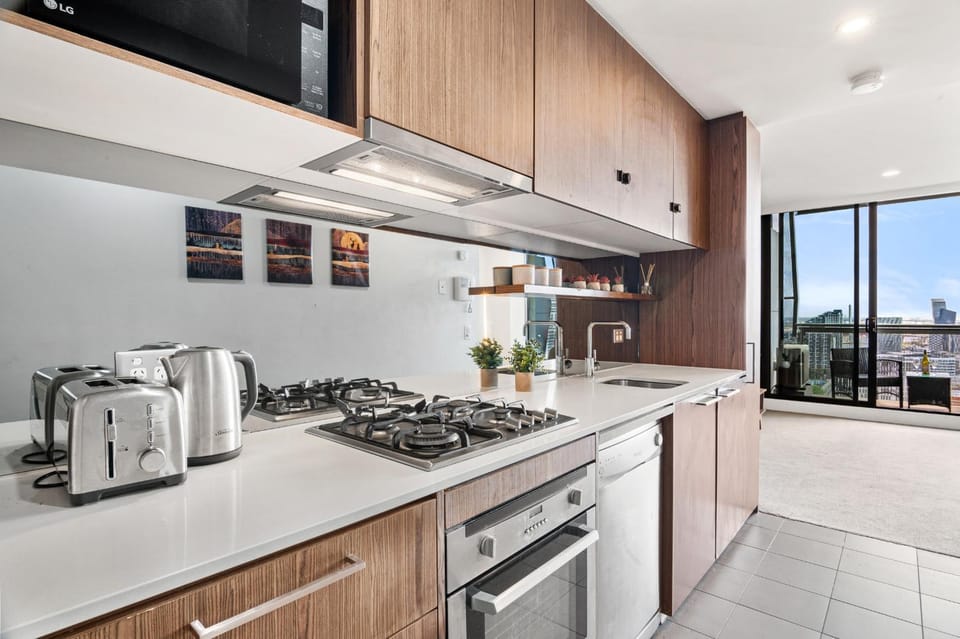 Kitchen or kitchenette, Dining area, dishwasher, kitchen