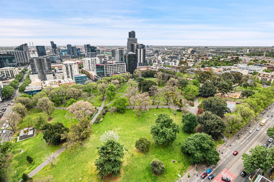 Natural landscape, Garden, View (from property/room), Balcony/Terrace, City view, Garden view, Landmark view, Entertainment, Sunset, Inner courtyard view, sunbed