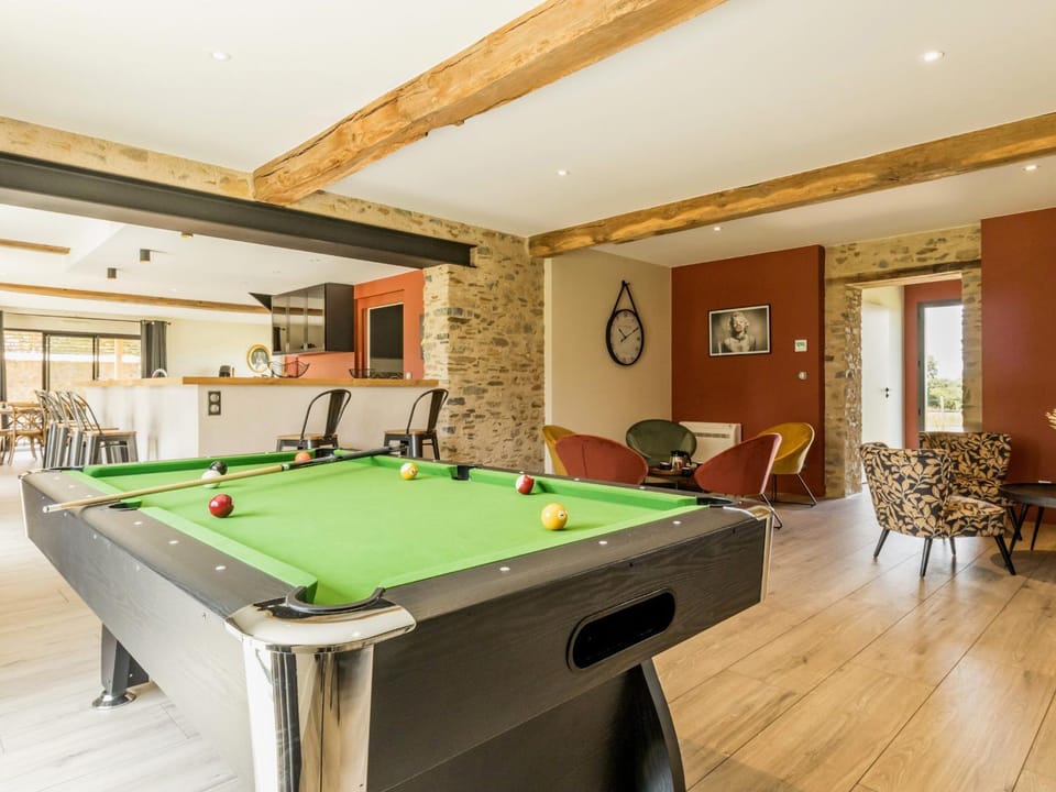 Longère moderne avec spa, billard, babyfoot, salle de sport, hammam, et Wi-Fi - FR-1-306-1288 House in Pays de la Loire