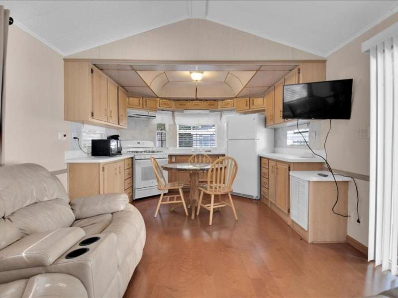 Cozy 1BR Mountain Retreat Chalet in Pigeon Forge
