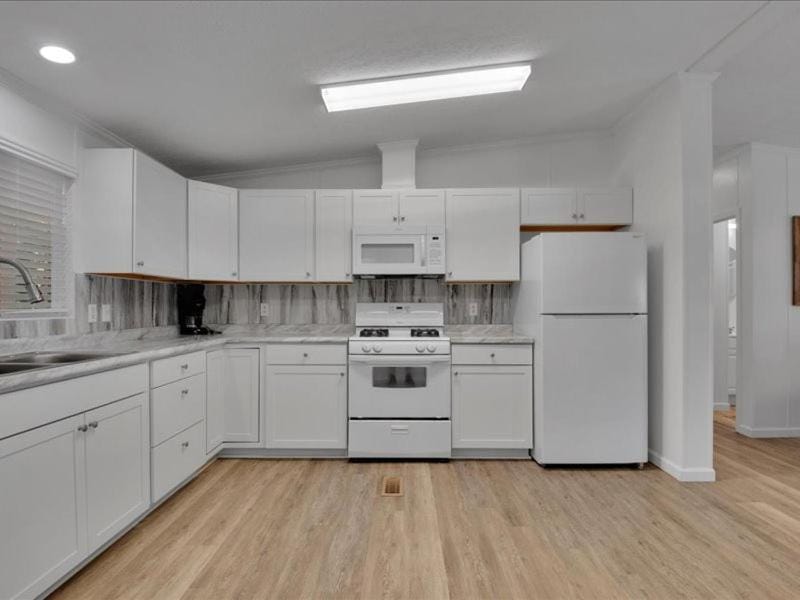 Luxurious 4BR Mountain Haven with Parking Chalet in Pigeon Forge