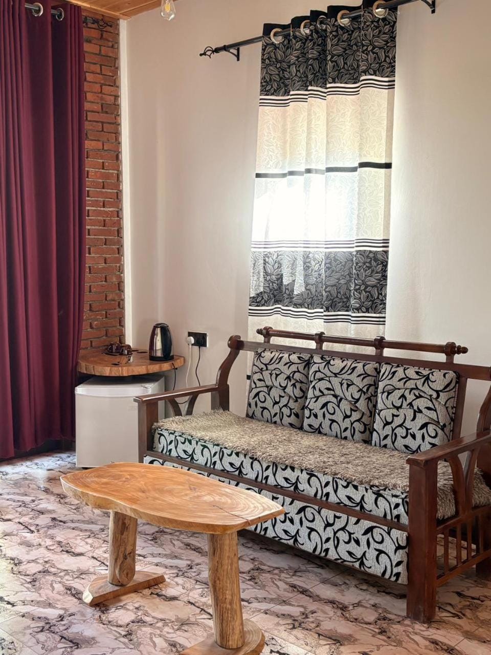Coffee/tea facilities, Seating area