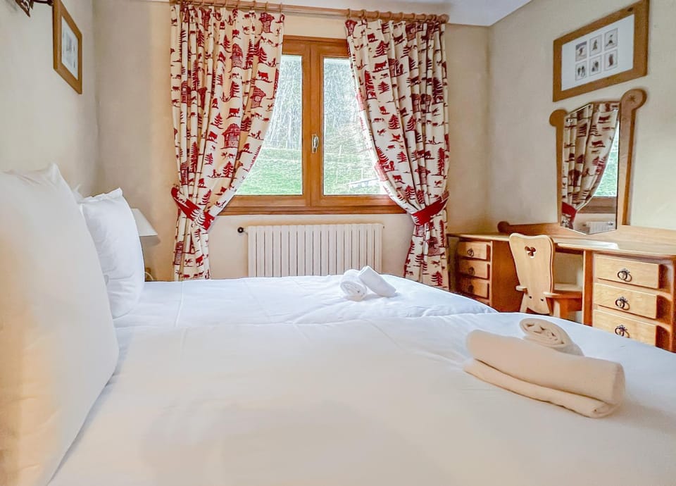 Chalet Orchidee Megeve sur les pistes Chalet in Combloux