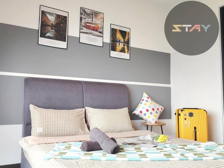 Almas Suites 2Pax Cozy Neflix 100mbps BySTAY Apartment in Johor