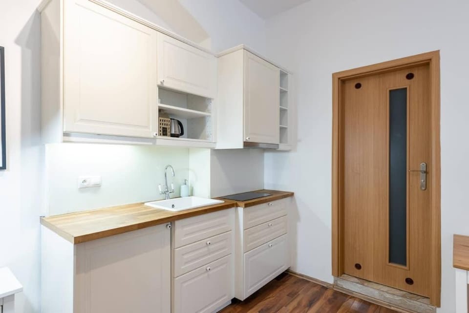 Beautiful Cozy Studio Gem near Old Town Apartment in Prague