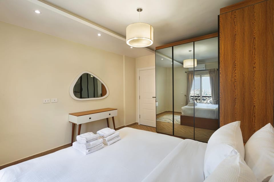 Bed, Photo of the whole room, Bedroom, wardrobe