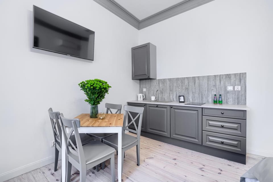 TV and multimedia, Kitchen or kitchenette, Dining area