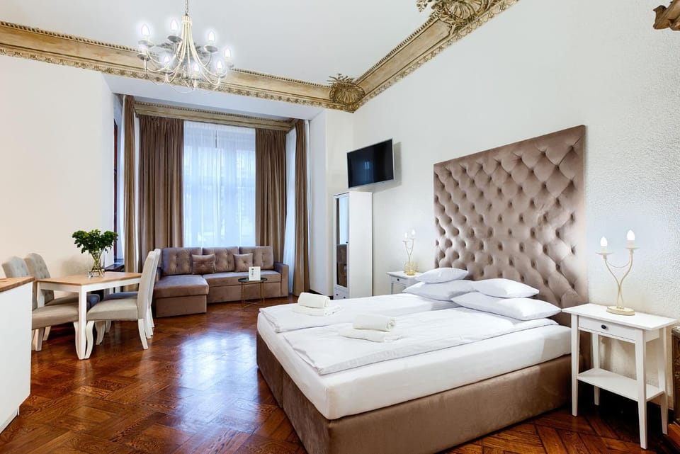 Living room, Seating area, Bedroom