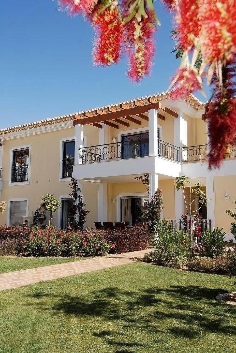 Property building, Garden view