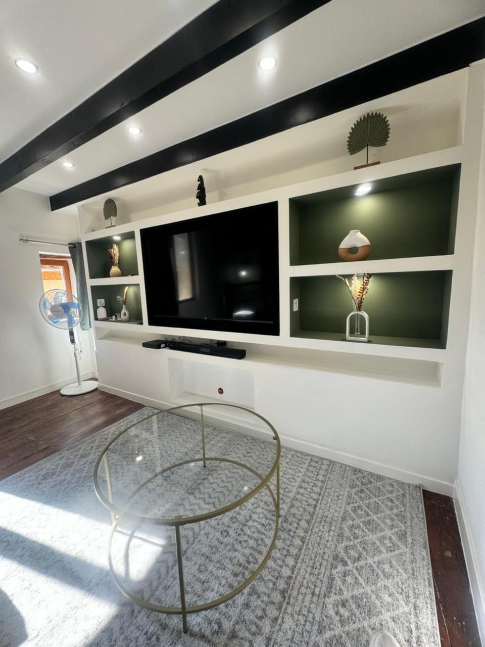 TV and multimedia, Living room, Seating area