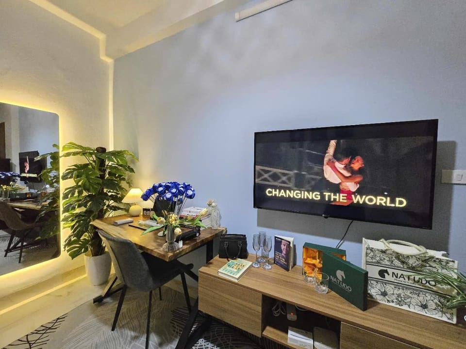 TV and multimedia, Living room, Seating area