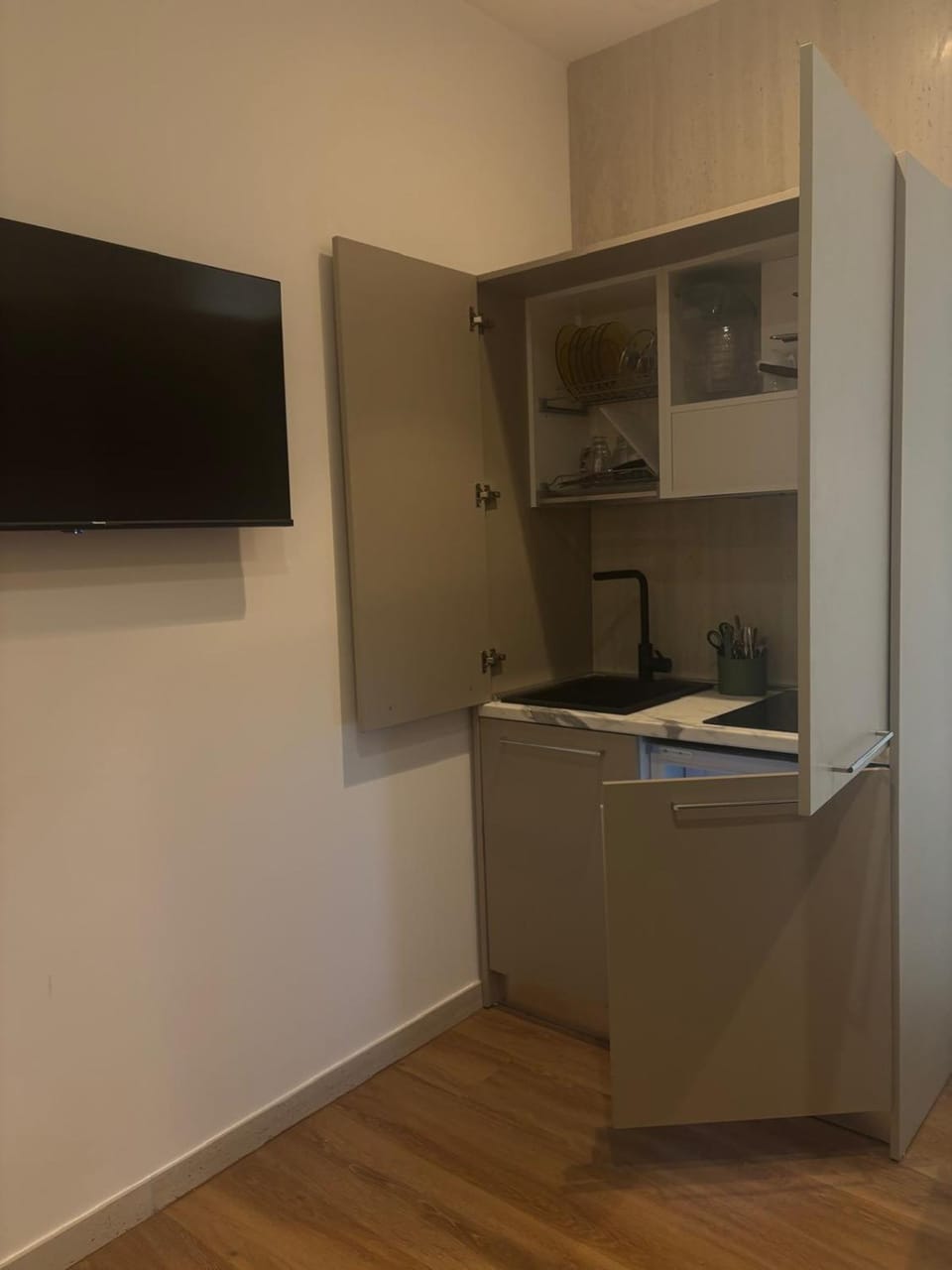 TV and multimedia, Kitchen or kitchenette, minibar