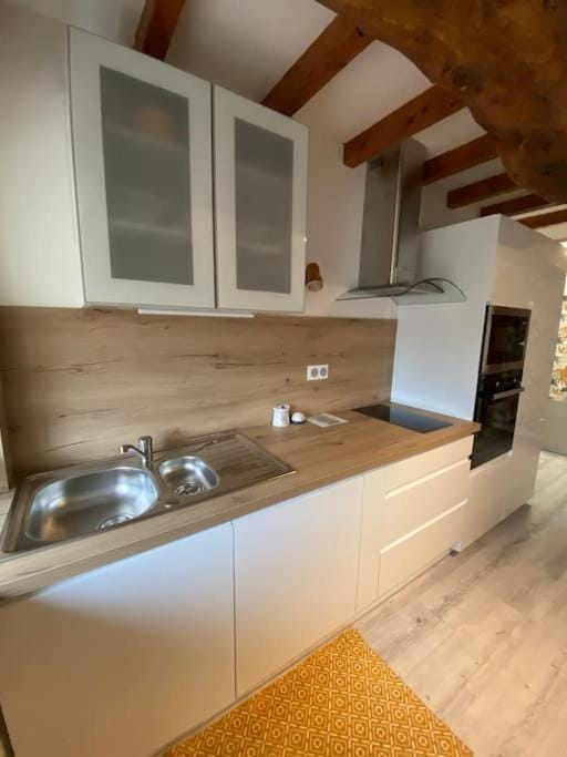 Jolie maison de campagne à la ville chez TINAT House in Brittany