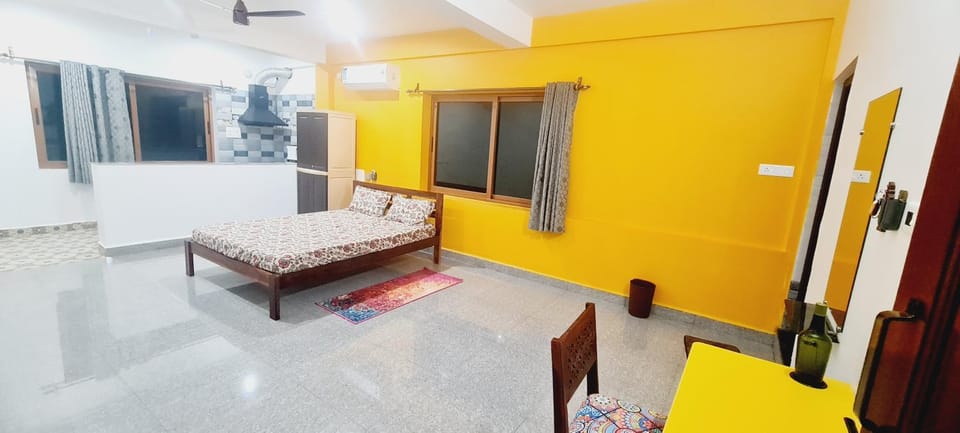 Bed, Photo of the whole room, Bedroom, wardrobe, kitchen, air conditioner