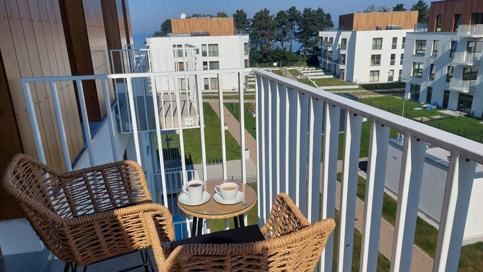 APARTAMENT BALTICHOFF DUNE with Sea View, Basen, Spa, Gym, Sauna, Hala sportowa z kortem tenisowym Apartment in West Pomeranian Voivodeship, Poland