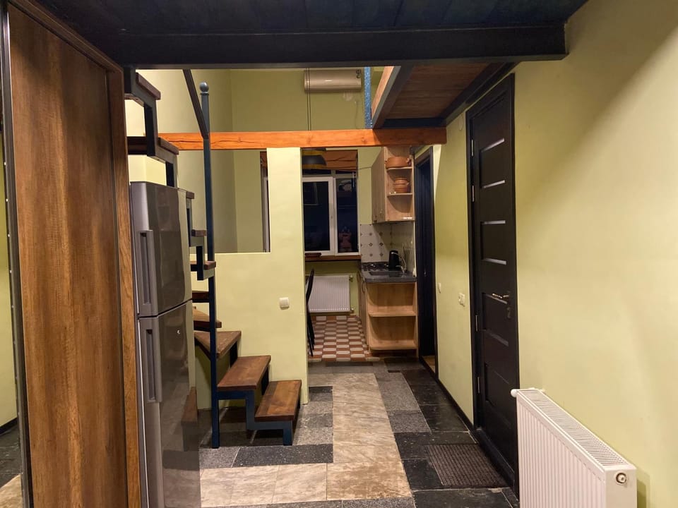 Facade/entrance, Kitchen or kitchenette, Living room, Seating area, internet, wardrobe, air conditioner
